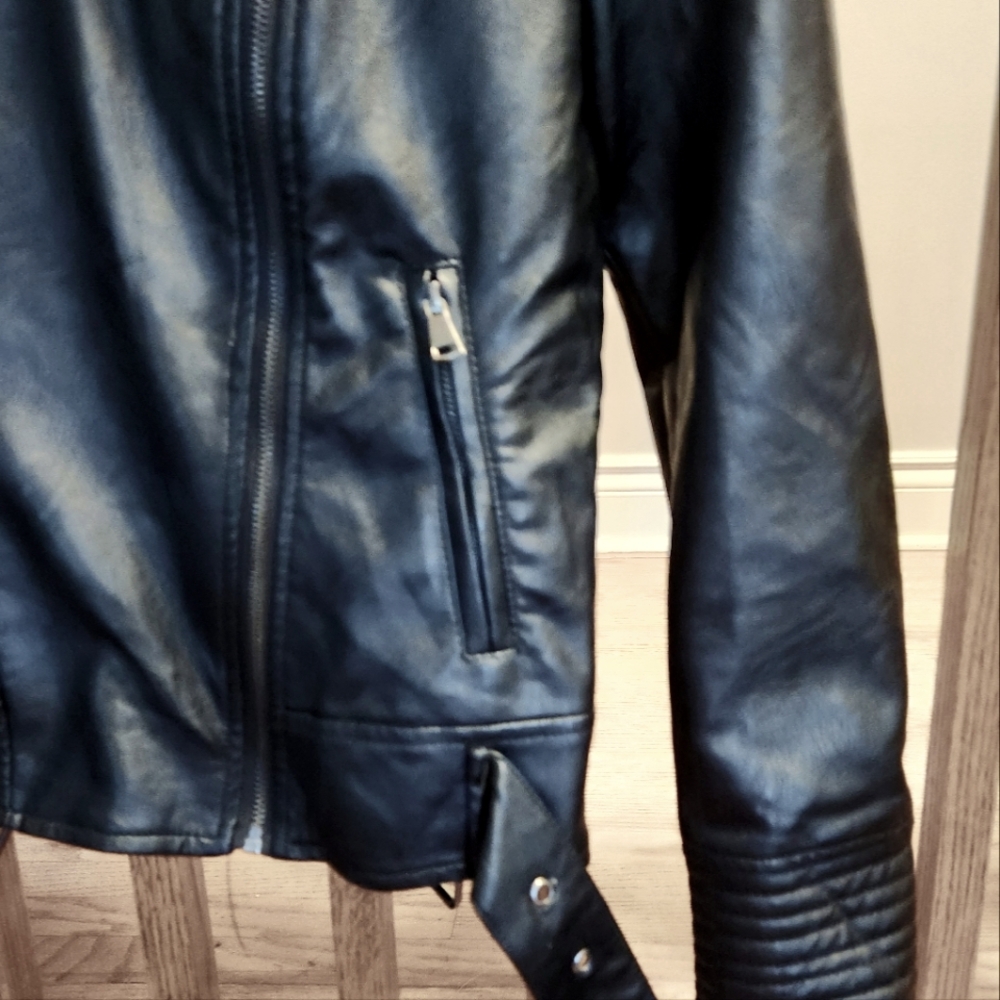 Leather Jacket - Picture 2 of 4